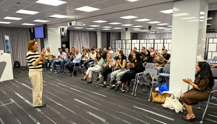 77dab003-4296-4e80-abe8-10293ba43fb3