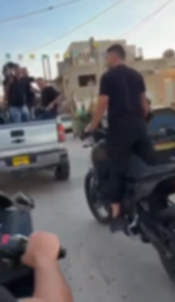 فيديو لموكب زفاف في الفريديس يقود إلى اعتقال مشتبهين بالقيادة المتهورة