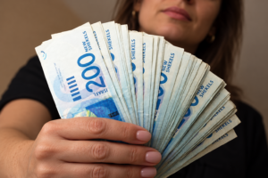 سلطة الضرائب تدعو لإلغاء ورقة الـ200 شيكل.. وبنك إسرائيل يؤكد: لا نية لسحبها